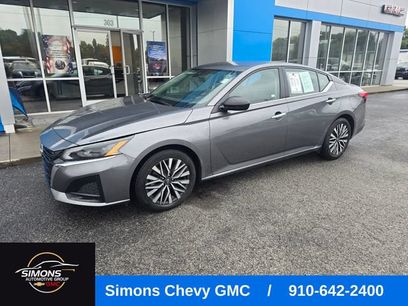 Used 2024 Nissan Altima 2.5 SV