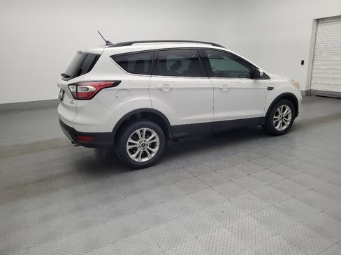 Used 2018 Ford Escape SE w/ Ford Safe & Smart Package image 10