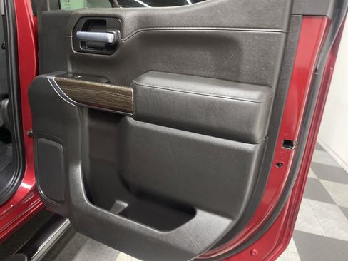 Used 2020 Chevrolet Silverado 1500 LT Trail Boss image 18