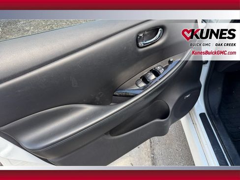 Used 2020 Nissan Leaf SL Plus FWD image 17