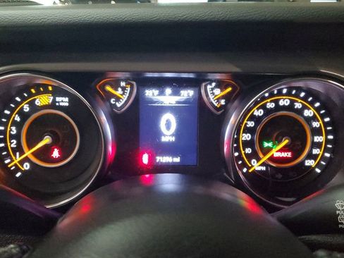 Used 2022 Jeep Wrangler Sport S image 29