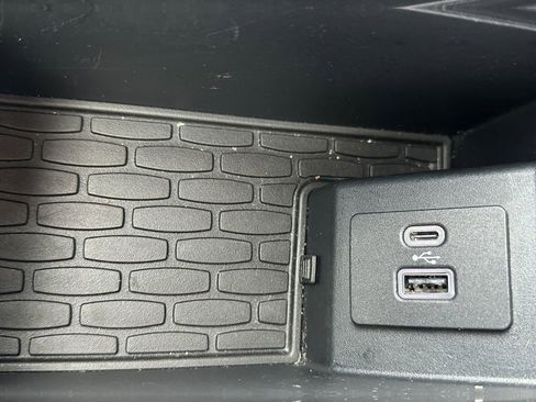 Used 2023 Lincoln Aviator Reserve w/ Equipment Group 201A image 24