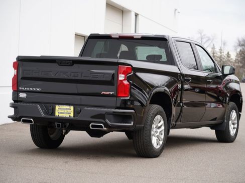 Used 2023 Chevrolet Silverado 1500 RST image 3