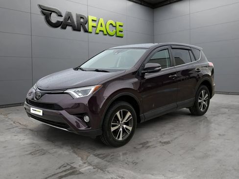 Used 2018 Toyota RAV4 XLE AWD/4WD image 5