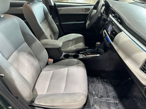 Used 2014 Toyota Corolla LE FWD image 16