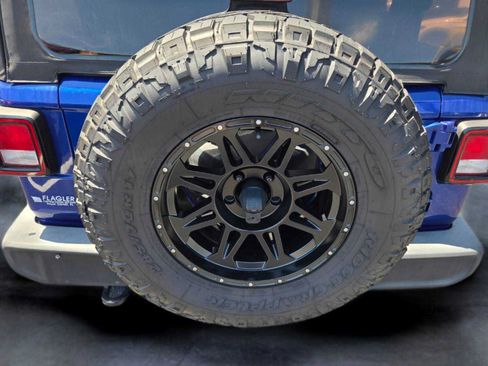 Used 2020 Jeep Wrangler Sport AWD/4WD image 16