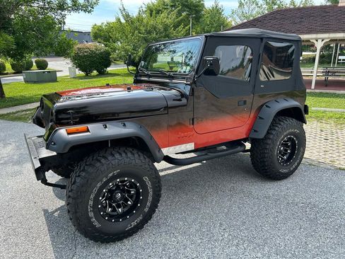 Used 1995 Jeep Wrangler Rio Grande AWD/4WD image 9