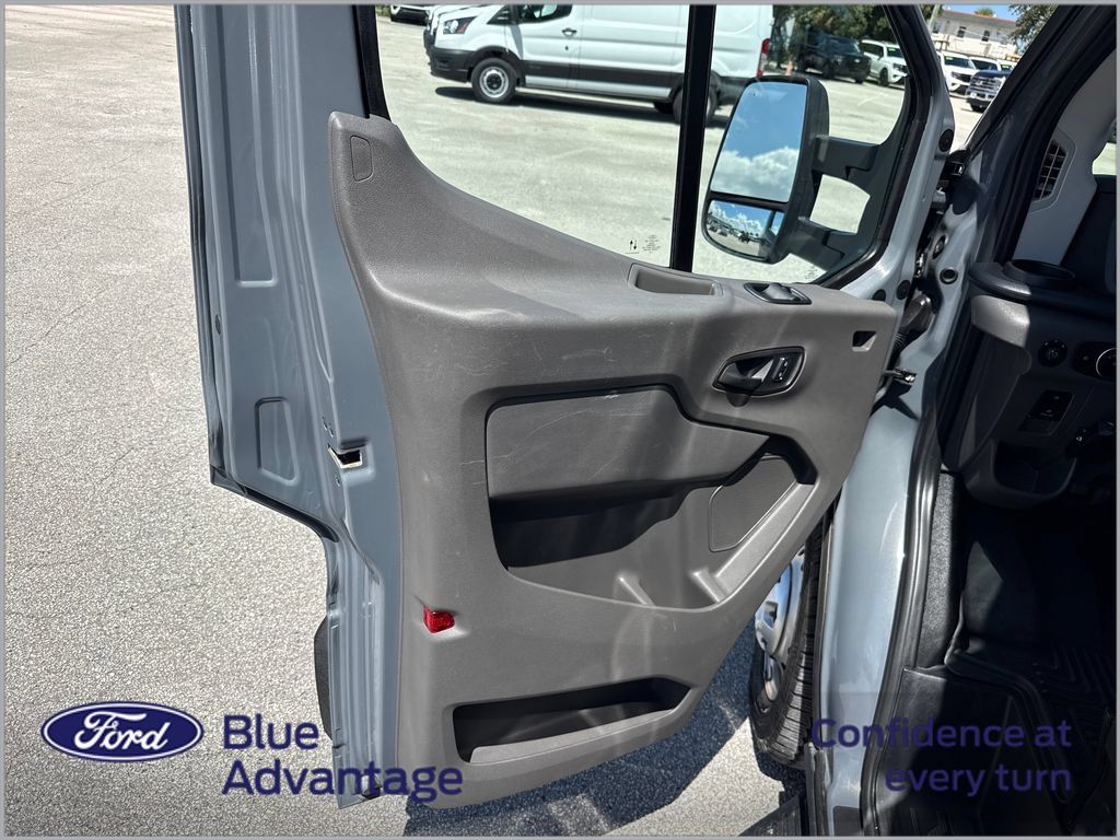 Certified 2024 Ford Transit 350 XL AWD/4WD image 11