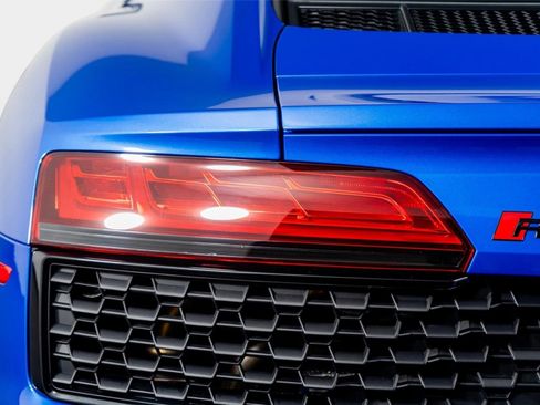 Used 2022 Audi R8 V10 performance image 12