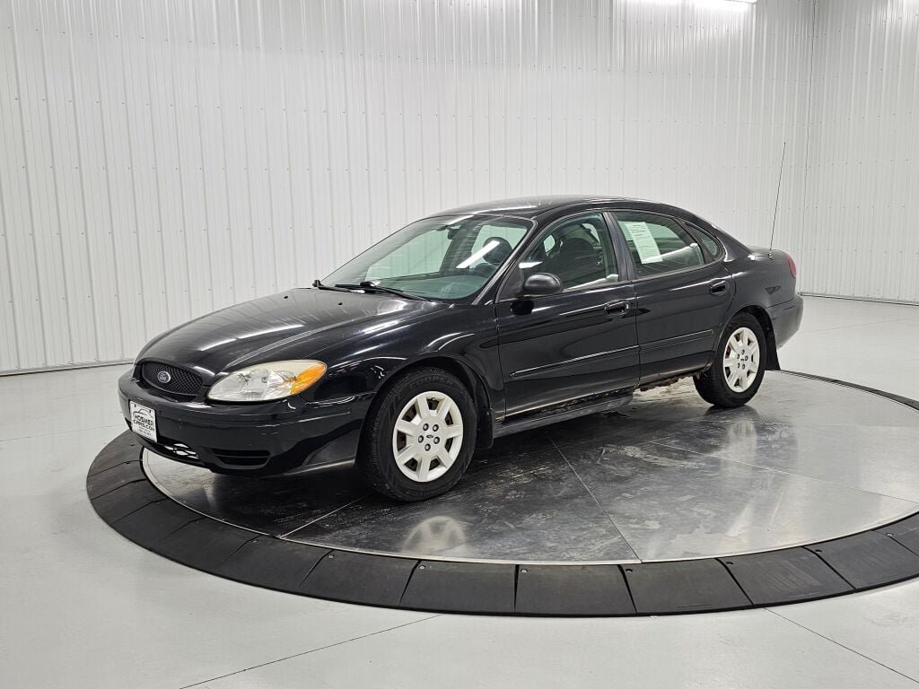 Used 2007 Ford Taurus SE FWD image 1