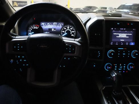 Used 2019 Ford F150 Lariat w/ Equipment Group 502A Luxury image 14