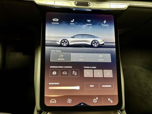 Used 2024 Lucid Air Touring AWD/4WD image 31