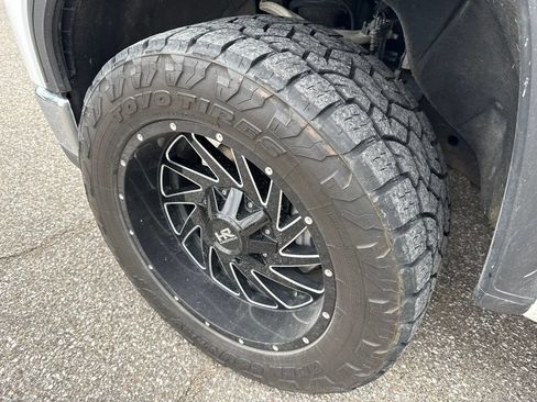 Used 2025 GMC Sierra 1500 Pro w/ Pro Value Package AWD/4WD image 4