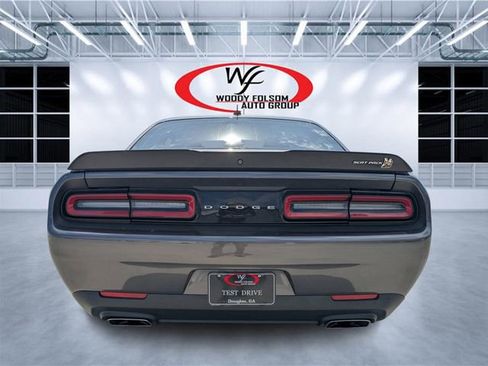 Used 2022 Dodge Challenger R/T Scat Pack w/ Driver Convenience Group RWD image 4