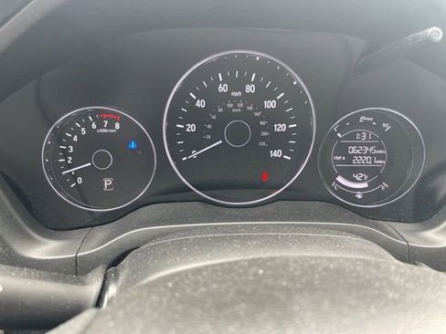 Used 2019 Honda HR-V LX image 10