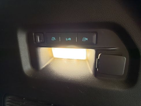 Used 2023 Ford Explorer ST w/ Equipment Group 401A AWD/4WD image 10