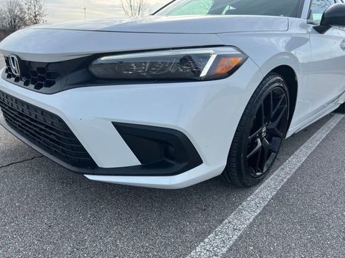 Used 2024 Honda Civic Sport image 4
