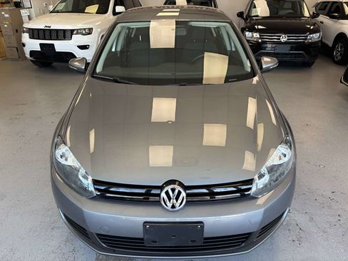 Used 2011 Volkswagen Golf 4-Door image 2