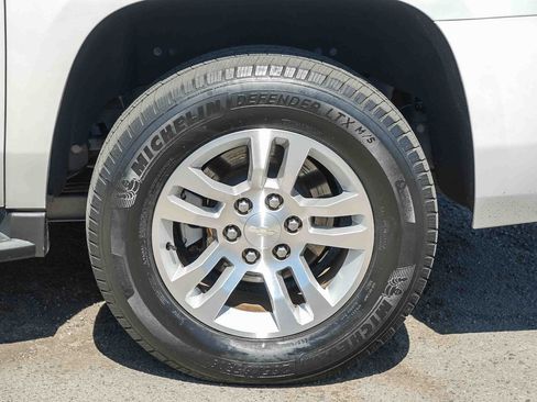 Used 2018 Chevrolet Suburban LT w/ Max Trailering Package AWD/4WD image 11