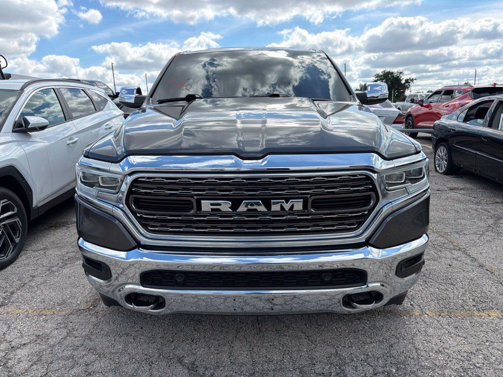 Used 2022 RAM 1500 Limited AWD/4WD image 2