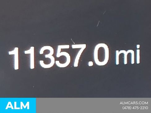 Used 2024 Alfa Romeo Giulia Ti w/ Performance Driving Package AWD/4WD image 28