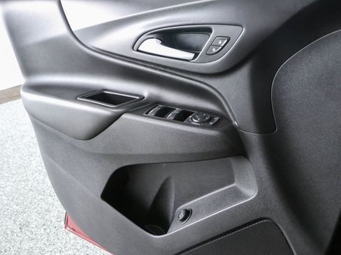 Used 2020 Chevrolet Equinox LT FWD image 21