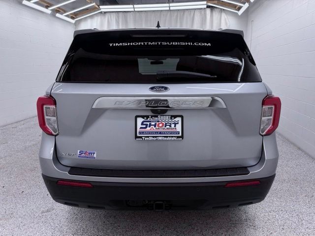 Used 2022 Ford Explorer XLT w/ Class IV Trailer Tow Package RWD image 3