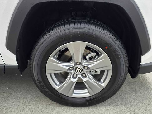 Certified 2025 Toyota RAV4 XLE image 28
