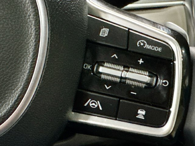 Certified 2024 Kia Sorento SX Prestige AWD/4WD image 10