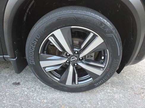 Certified 2023 Nissan Rogue SL w/ SL Premium Package AWD/4WD image 11
