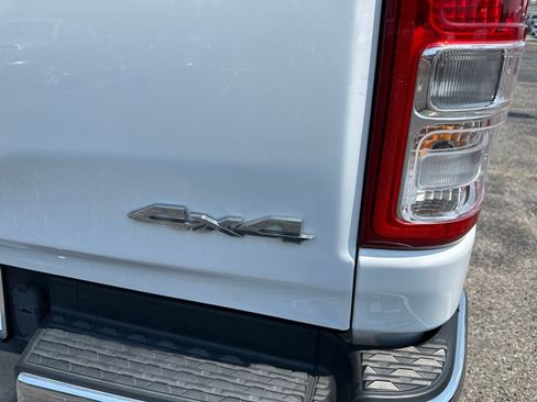 Used 2022 RAM 1500 Big Horn AWD/4WD image 3