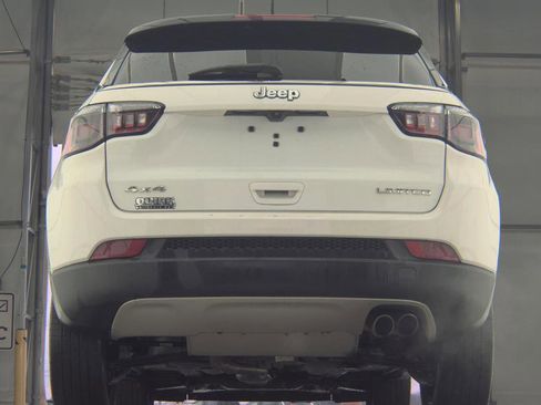 Used 2022 Jeep Compass Limited image 7