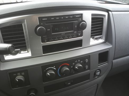 Used 2008 Dodge Ram 1500 Truck SLT w/ Trailer Tow Group AWD/4WD image 16