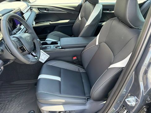 New 2026 Toyota Camry SE FWD image 20