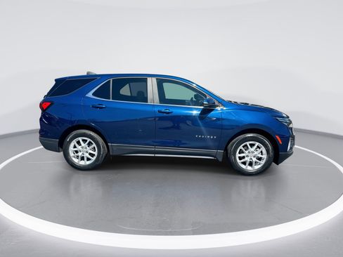 Used 2022 Chevrolet Equinox LT FWD image 10