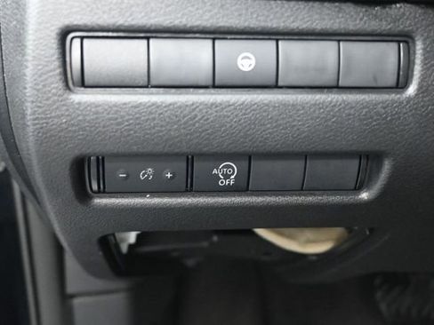 Used 2023 Nissan Rogue SV AWD/4WD image 21