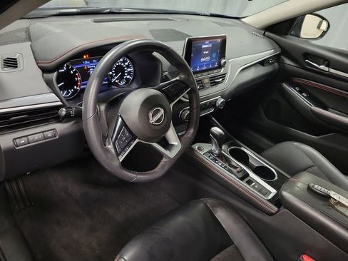 Used 2023 Nissan Altima 2.5 SR AWD/4WD image 13