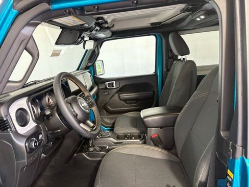 Used 2024 Jeep Wrangler Sport AWD/4WD image 19