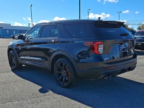 Certified 2021 Ford Explorer ST w/ Equipment Group 401A image 4