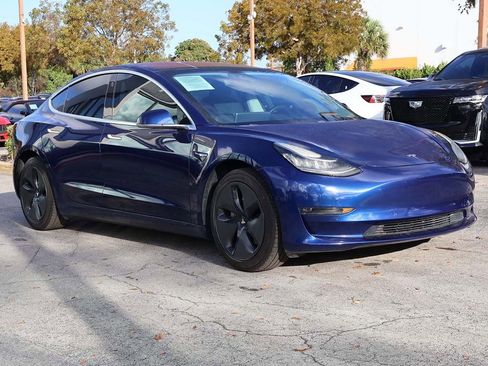 Used 2018 Tesla Model 3 Long Range image 2