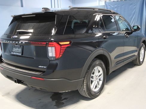 New 2026 Ford Explorer Active image 25