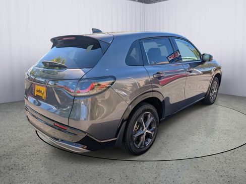 Certified 2023 Honda HR-V EX-L image 3