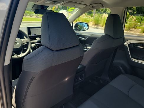 Certified 2025 Toyota RAV4 XLE FWD image 13