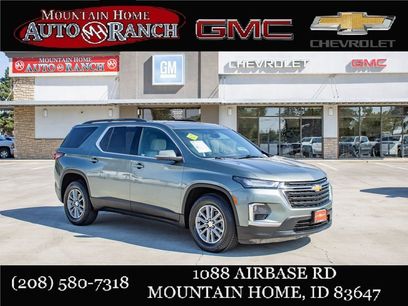 Used 2022 Chevrolet Traverse LT