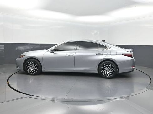 Used 2023 Lexus ES 350 w/ Premium Package FWD image 3