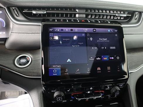 New 2025 Jeep Grand Cherokee Limited image 12