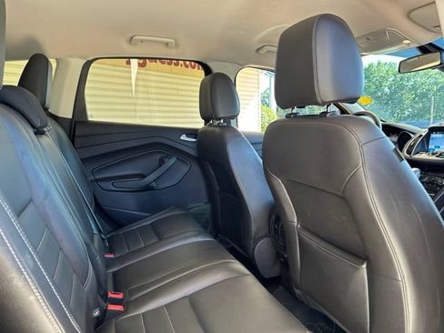 Used 2016 Ford Escape Titanium AWD/4WD image 23