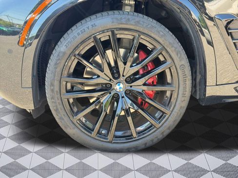 Used 2024 BMW X5 xDrive40i w/ M Sport Package AWD/4WD image 12