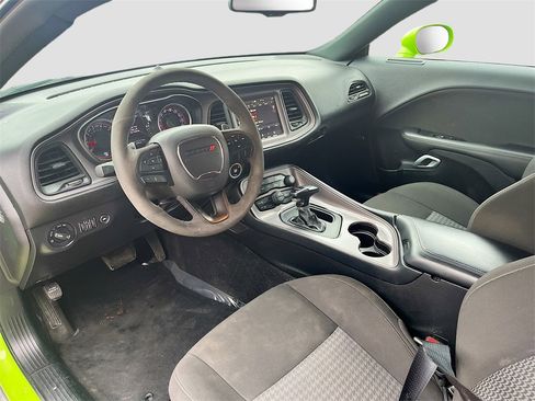 Used 2023 Dodge Challenger R/T Scat Pack image 9