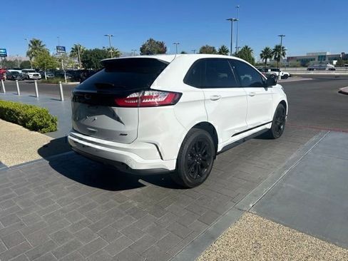Used 2024 Ford Edge SE w/ Black Appearance Package AWD/4WD image 5